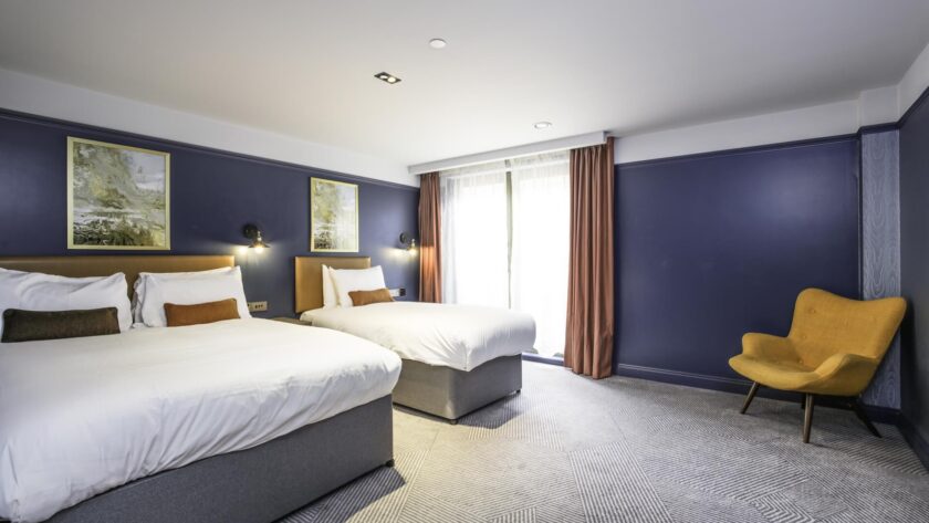 bedrooms__Studio Triple 2